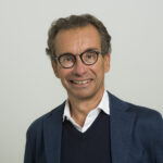 Dr ROBERT